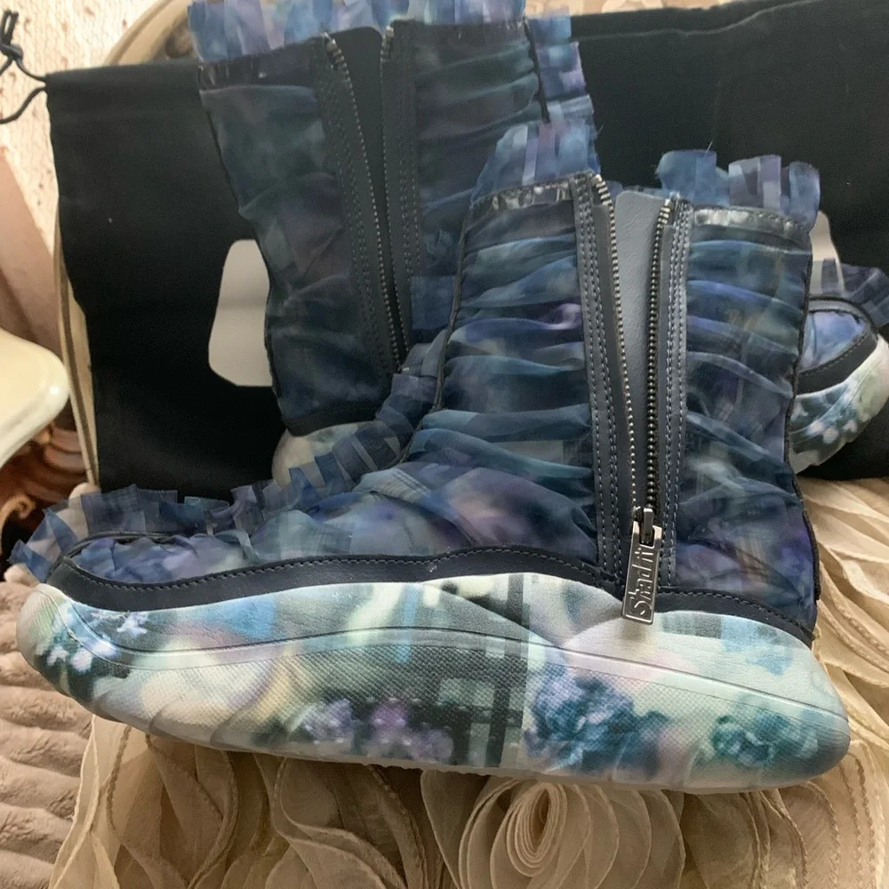 UGG Blue Ankle Boots - Picture 6 of 6